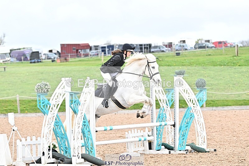 250414-105519-00305 - 80cm Round 1