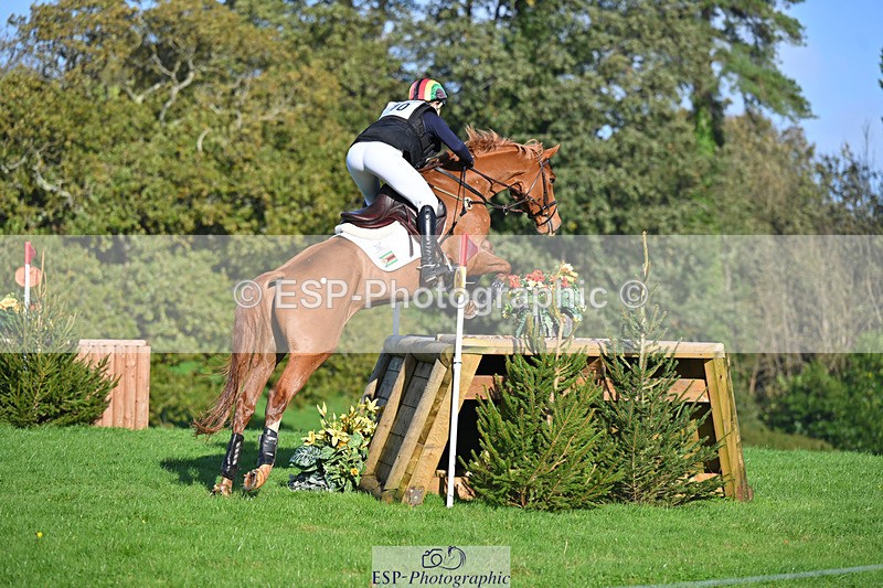 241025-110651-06663 - 010-Julia.Norman-SCOTCH.ON.THE.ROCK'Z