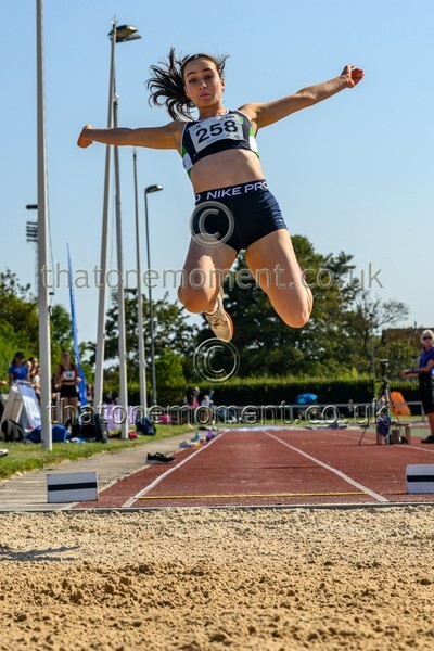 Age25SAT-917409 - Field Female Set Two