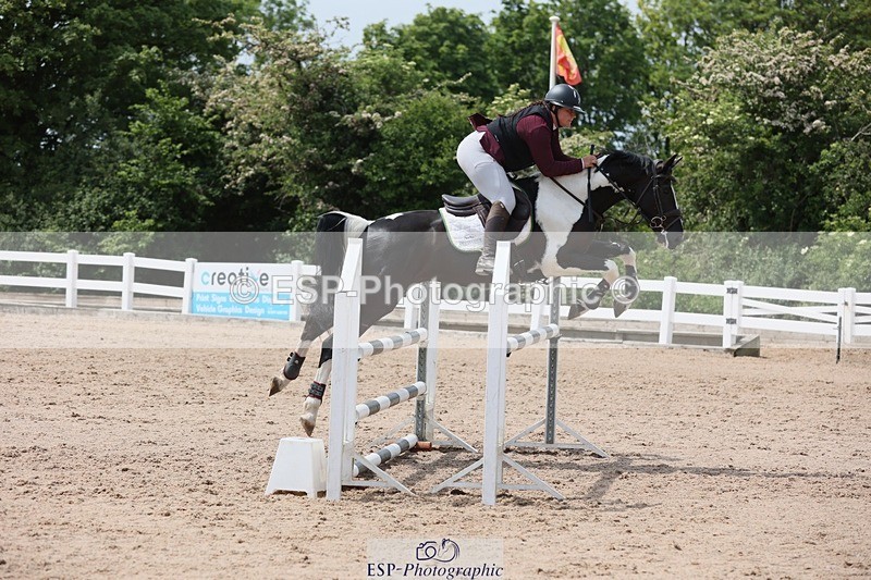 250523-121902-01260 - Cls 09 A&B  Snr Disc & 1.00m Open