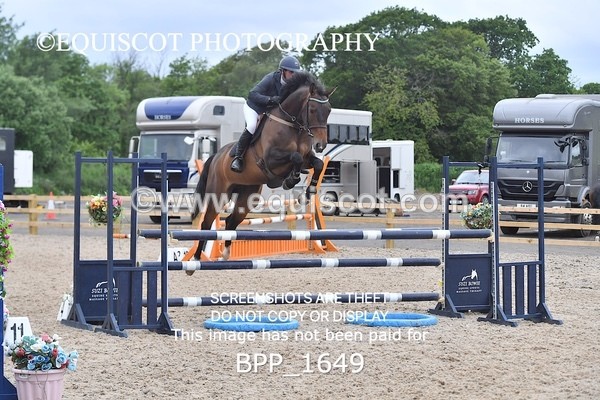 BPP_1649 - FRI CLASS 4 Senior Newcomers/ 1.10m Open