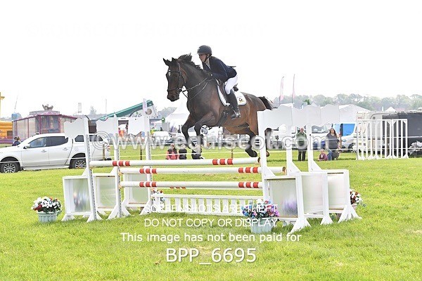 BPP_6695 - CLASS 2 RHS Classic Champ Qual (1.20m)