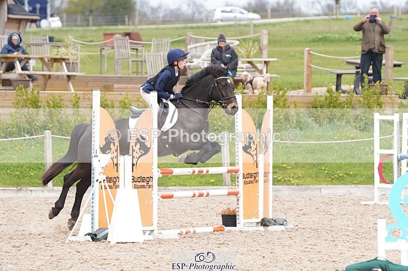 250414-135000-01011 - 90cm Round 2