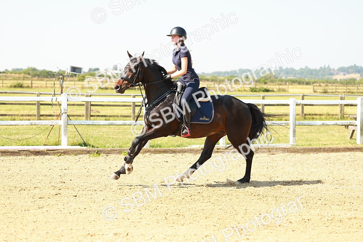 1I0A0117 - Class 1 - Clear Round