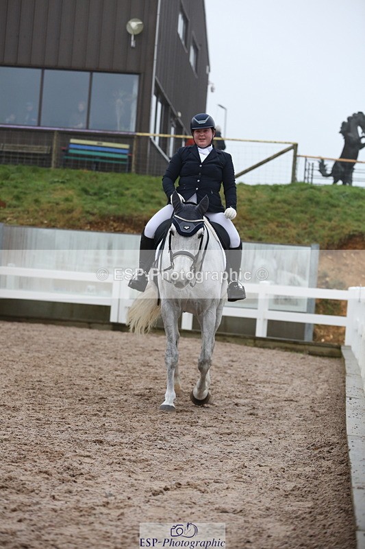 240217A-100800-00942 - 179-Sophie.Gregory-Lady.Lucydale