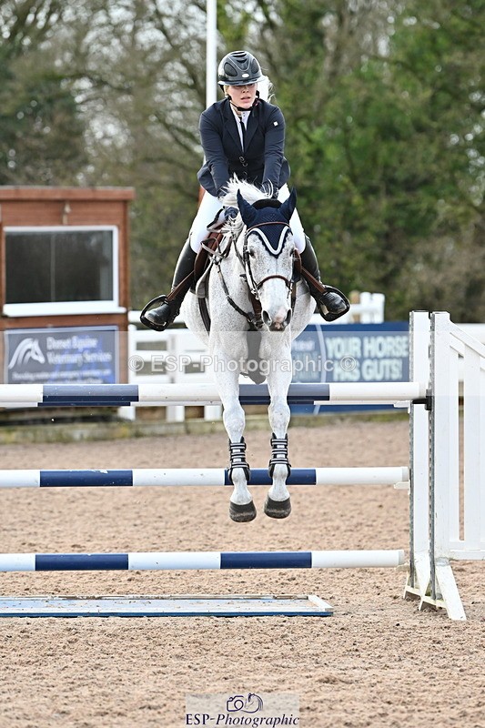 231208A-134440-00983 - Cls 6 Foxhunter & 1.20m Open
