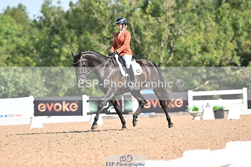 250816-102721-03141 - 118-Charlotte.DickerDevaldi's.Kiss