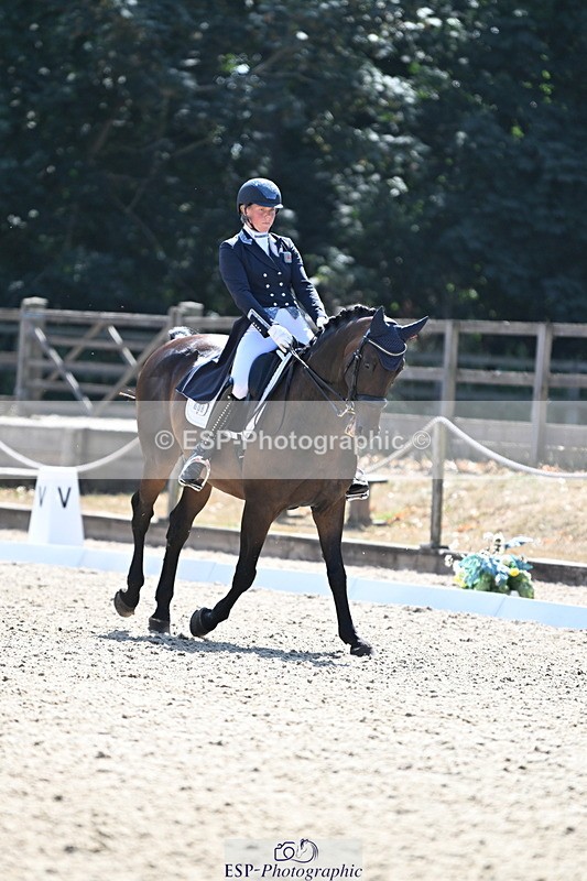 250810A-145925-07516 - 008-Caitlin.BurgessChocotof