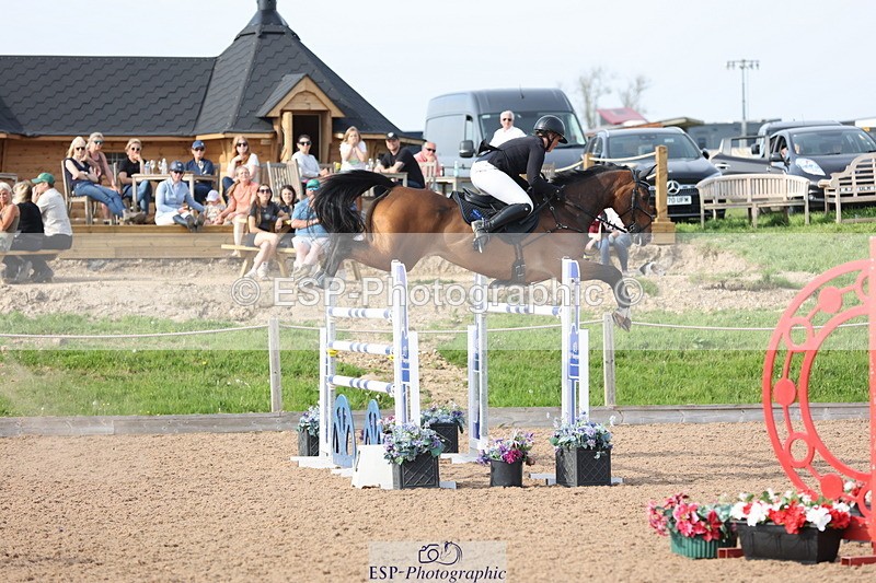 240511A-172732-15379 - Cls 38 National 1.40m Open