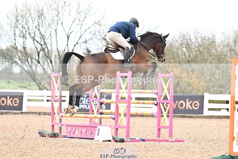251105-141736-00835 - Cls 06 Fox & 1.20m