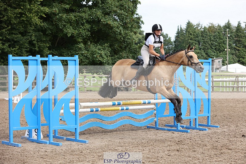 240804-152105-16424 - 619-Fiona_Lewis-BALLYANNY_BUTTONS