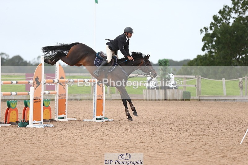 230812A-121205-08833 - Cls 32 Foxhunter