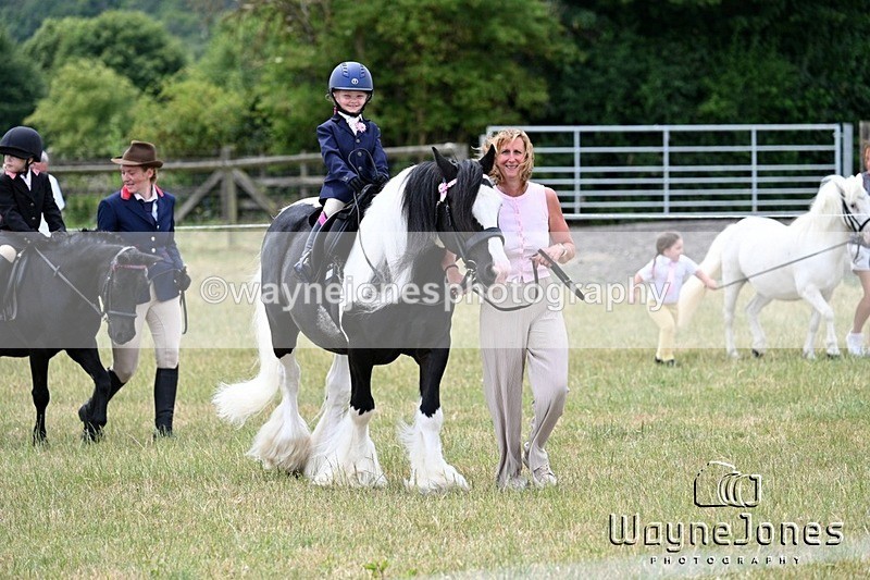 WJ7_3705 - Nancy & Churchill's first Show 22-06-25
