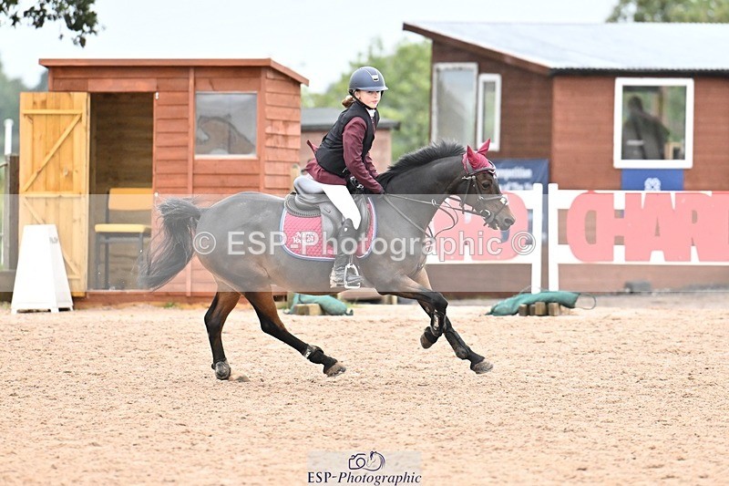 250920-154945-01795 - Cls 21 Pony Intro 80cm Derby
