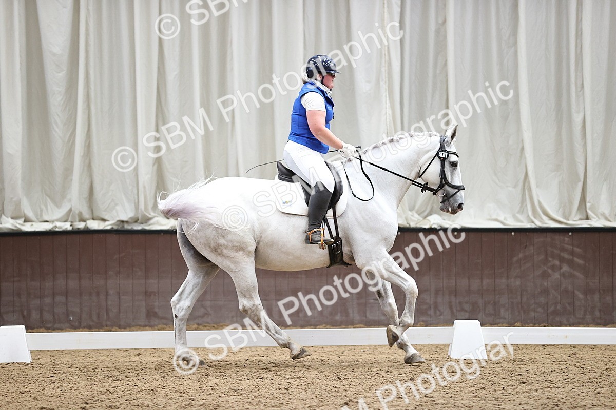 SBM_001928 - Novice 4 - 11.15-13.22