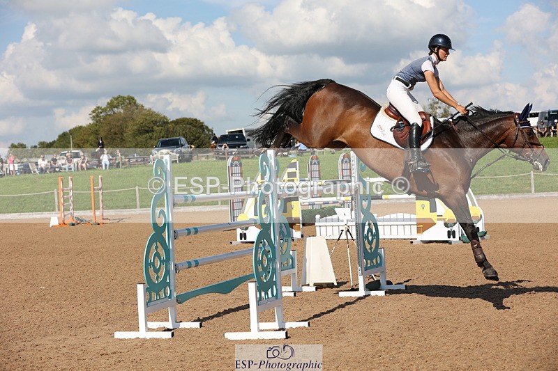 230915A-144532-02737 - Cls 5 National 1.40m