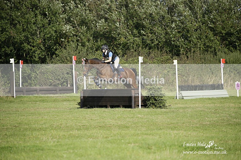  WWHT 171021 3268 - Intermediate (0.90m)  17/10/21