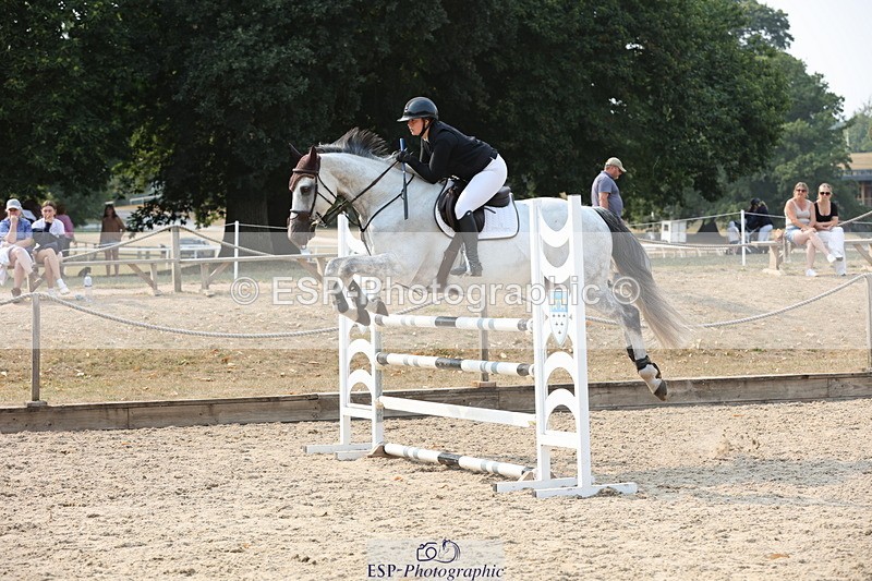 250816A-160514-02634 - Cls 9 Snr 1.10m Open