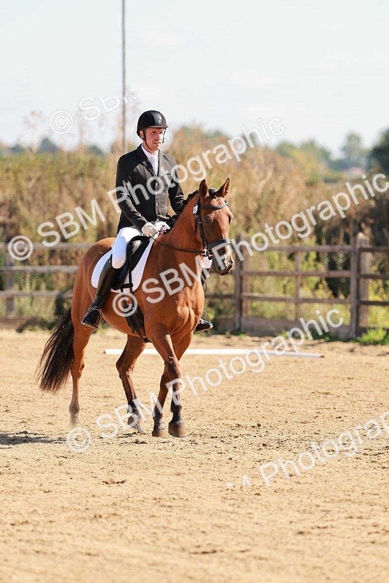SBM_009900 - Class 6 - Novice 1