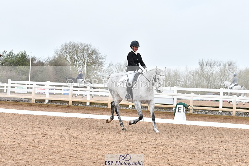 240121A-112725-00555 - Cls 5 Novice 37A