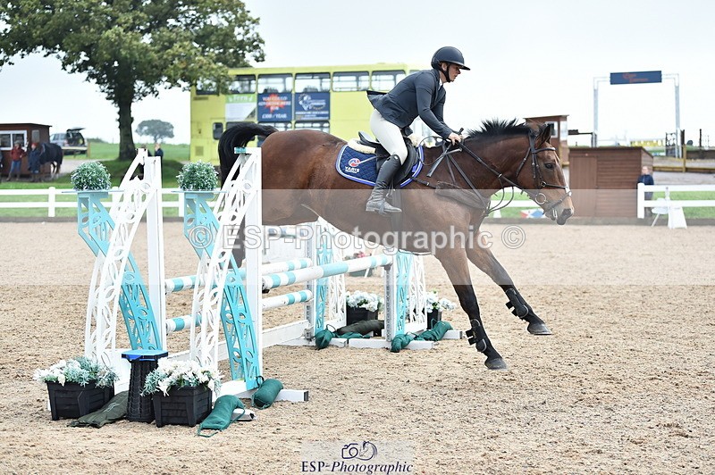 231013A-095130-00867 - Cls 6 British Novice & 90cm Open