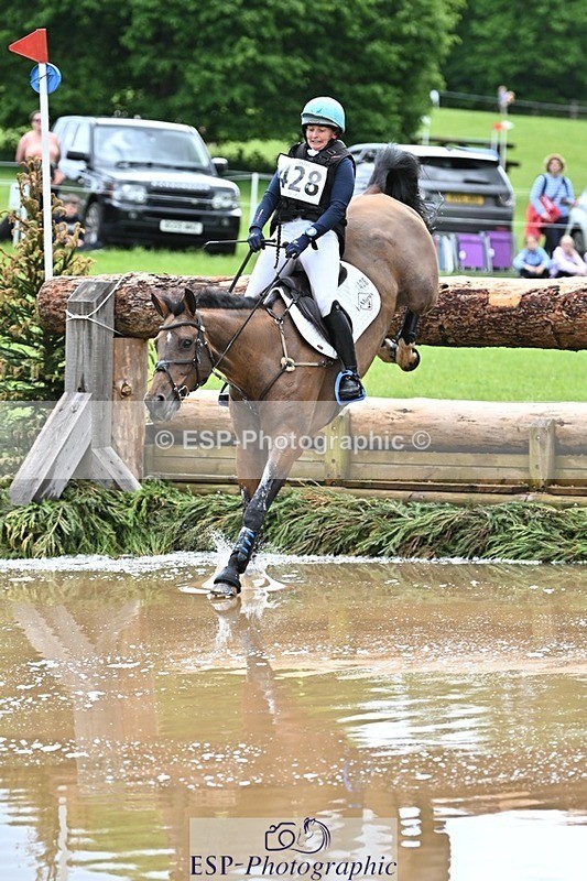 240526-114858-20718 - 428-COOLEY_SNAPCHAT-Selina_Milnes