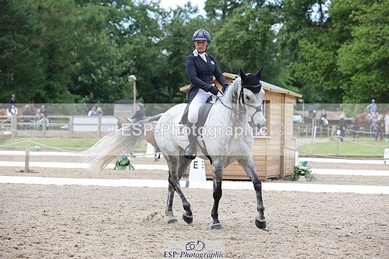 240523-121805-03768 - 226-CLONSHIRE_ON_TREND-Heidi_Coy