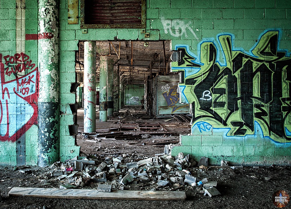 Fisher Body Plant 21 (Detroit, MI) | Hole in the Wall - Fisher Body Plant 21