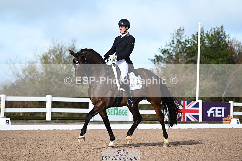 240218A-114123-06432 - 167-Mark.Forrest-Fidel.Von.Singng