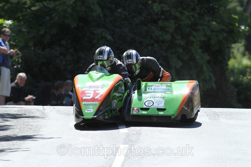 IMG_2410 - Sidecar Race 2 - TT 2013