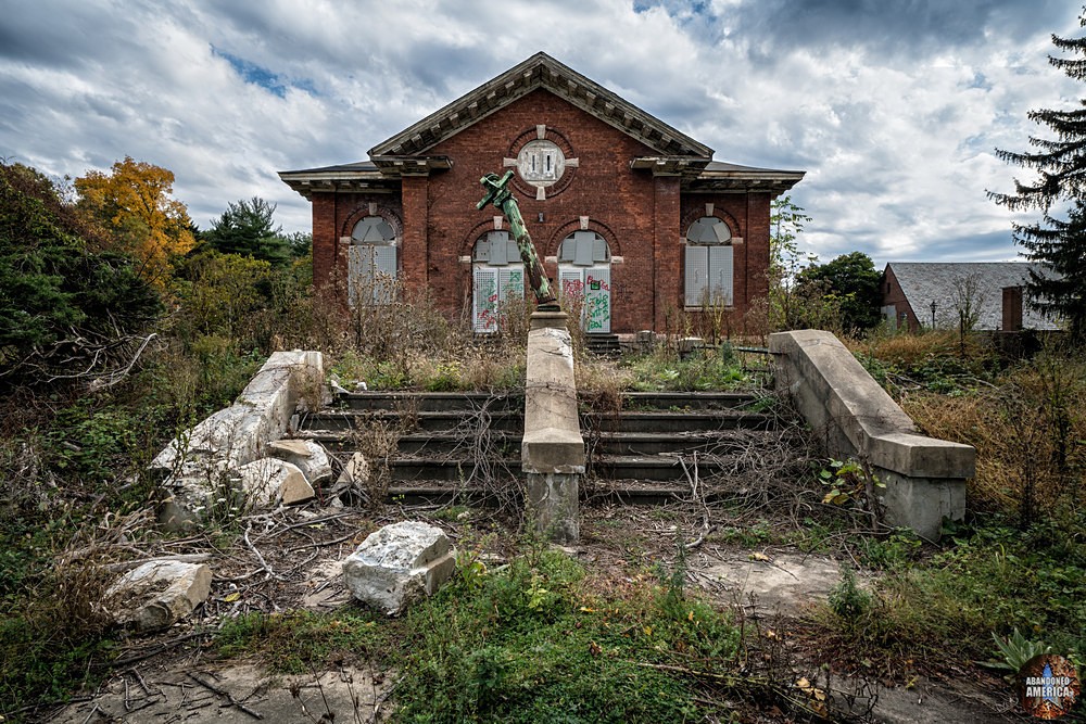  - Returning to Hudson River State Hospital