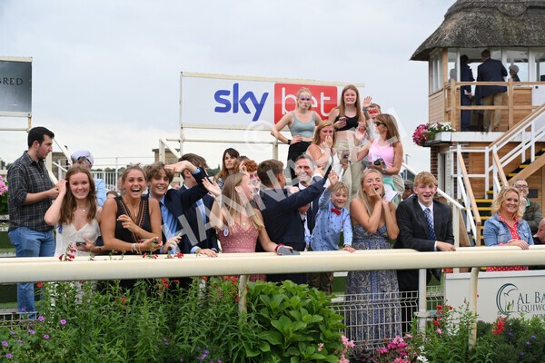yr04092022r5-74 - Race 5 4.05pm Little Green Rascals Children's Nurseries Stakes