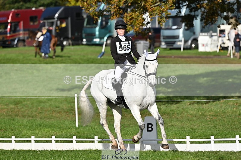 251024A-114448-09749 - G-565-Katie.Maddox