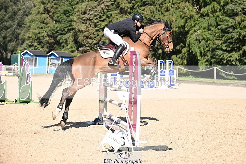 260321A-135647-00879 - 5 Newcomers 1m 10