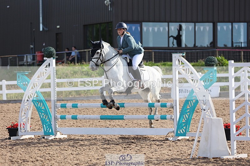 240629A-081056-02438 - Cls 16 British Novice and 80cm Open