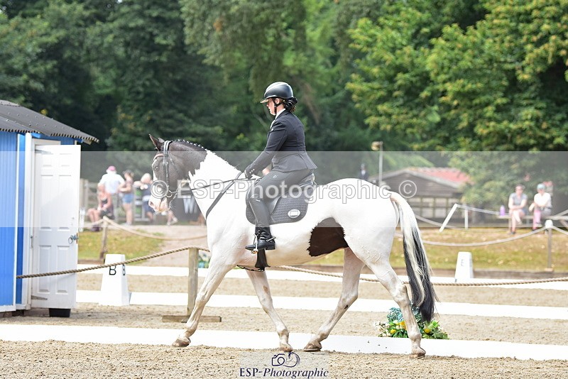 250719A-114404-05277 - 140-Paula.Tippett-Top.Hat.n.Tails