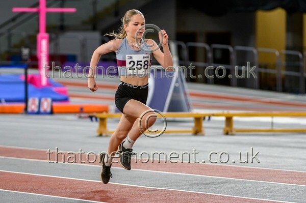 AgeInd25SUN-923204 - Track Female Set One