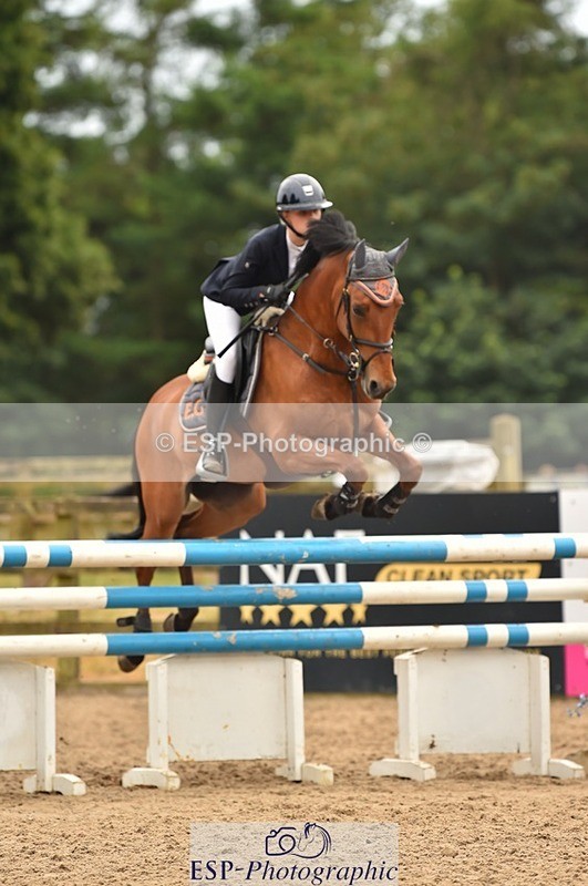 230618-142518-12910 - Cls 25 Pony Foxhunter & 1.10m Open