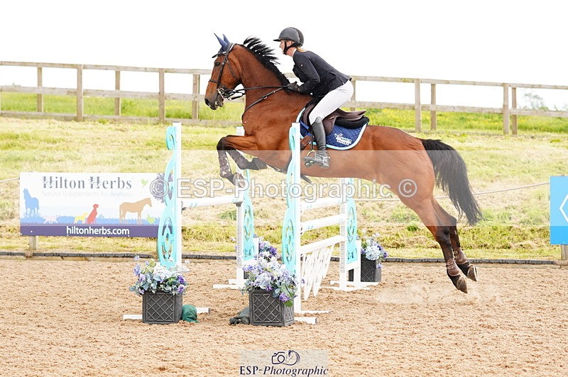 240526A-113054-07814 - Cls 26 Chard Equ 1.05m and 1.10m Grand Prix