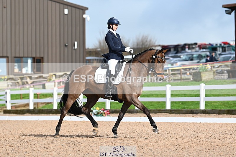 240218A-124951-07336 - 131-Lauren.Burrows-Active.Vogue