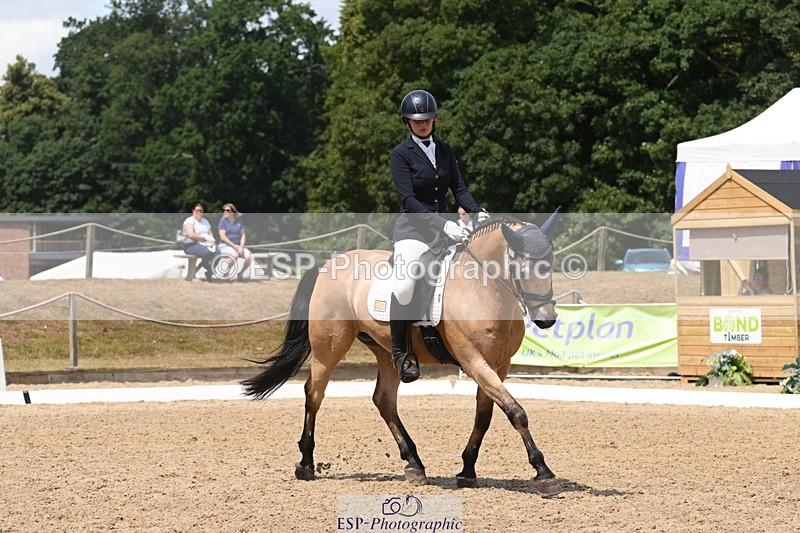 250719A-125638-05199 - 141-Chloe.Dunn-Towerhill.Shamie