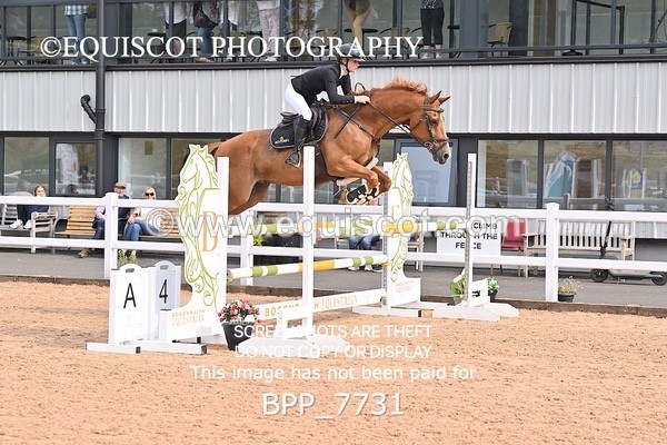 BPP_7731 - CLASS 16 FRI GFS Saddles Senior Newcomers/1.10m Open