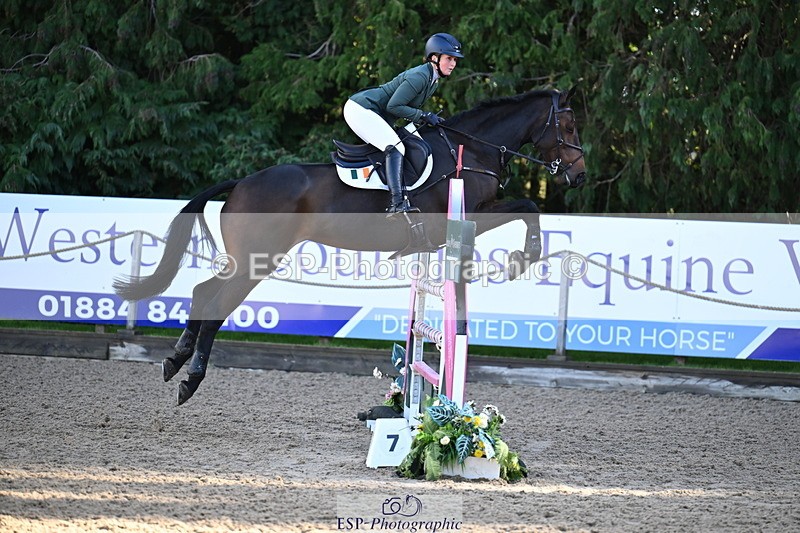 251024A-105035-06596 - B-150-Susie.Berry