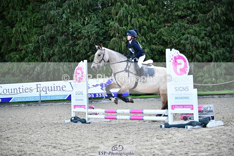 251004A-094610-00241 - Classes 1-2-3 40cm