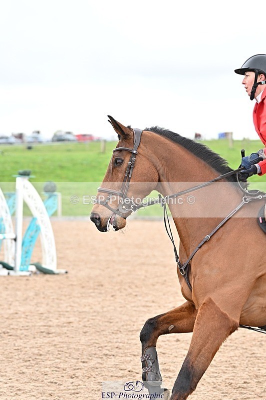 250414-104739-00243 - 80cm Round 1