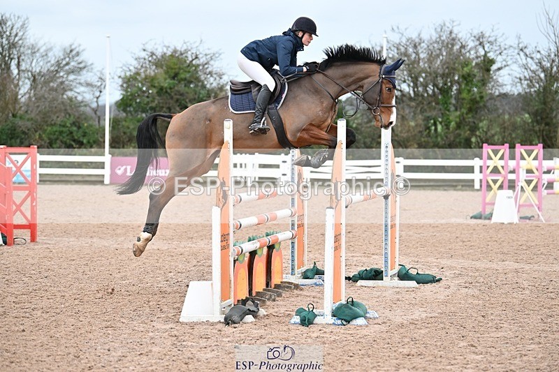 241206-140636-01051 - Cls 6 Foxhunter and 1.20m Open