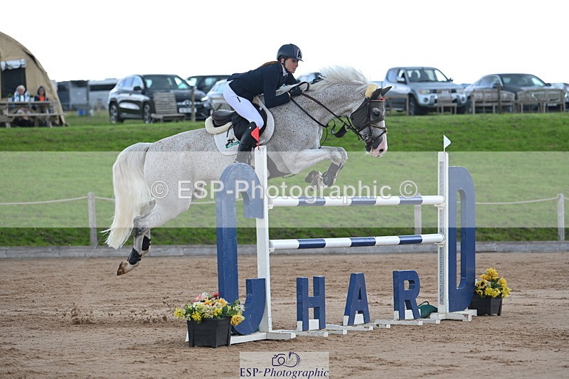 230721A-112558-05649 - Cls 6, 2 Star Medium 1.35m