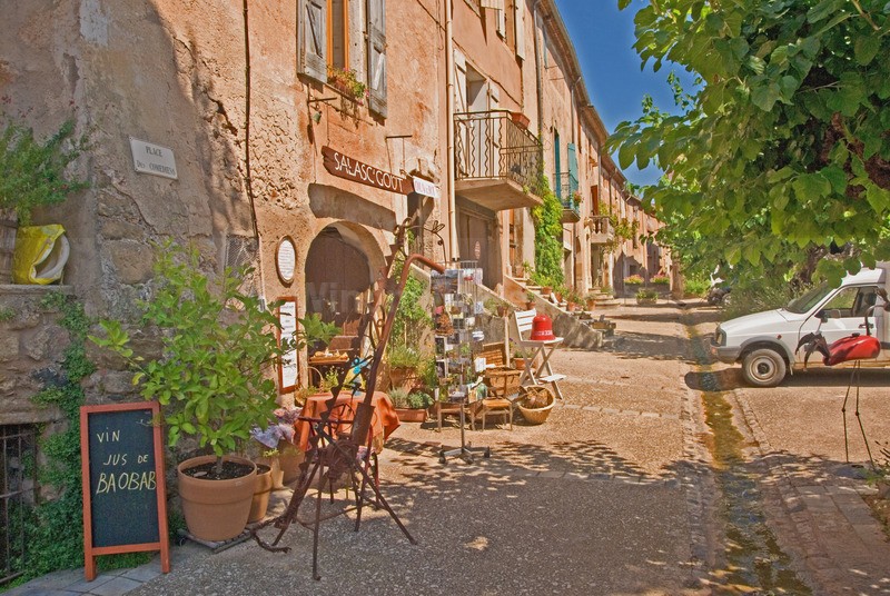 0814_38 - France