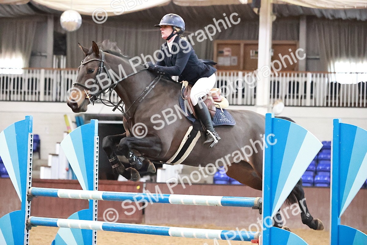 SBM_003018 - Class 11 - Senior Foxhunter 1.20m