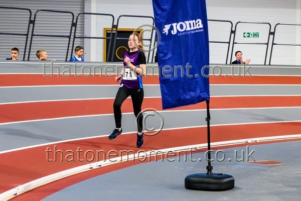 CEREL-919673 - Track Female Set Two